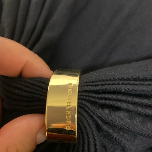 Gently used Michael by Michael Kors petite L sleeveless top with gold hardware - Picture 3 of 5